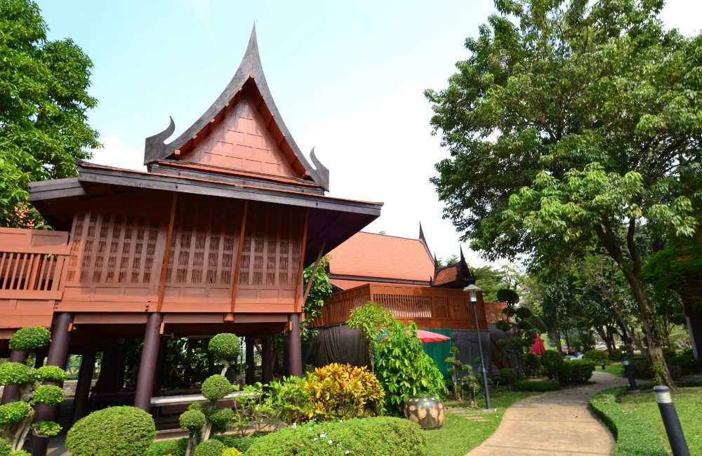 6 บ้านทรงไทย