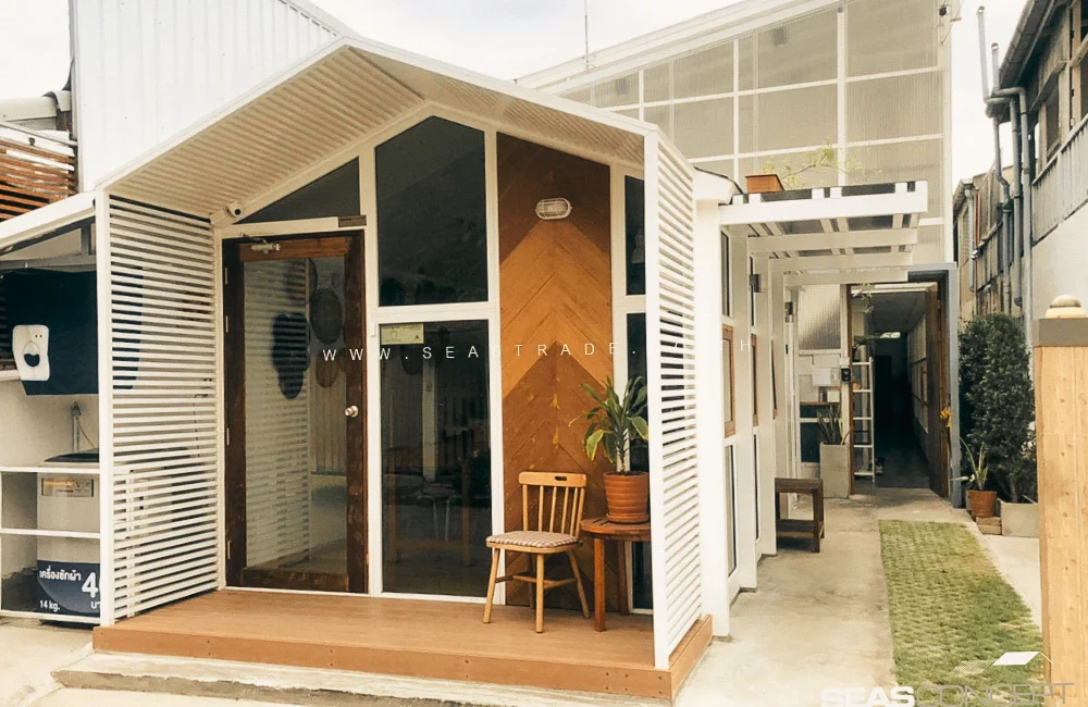 ร้านกาแฟน็อคดาวน์ทรงจั่ว