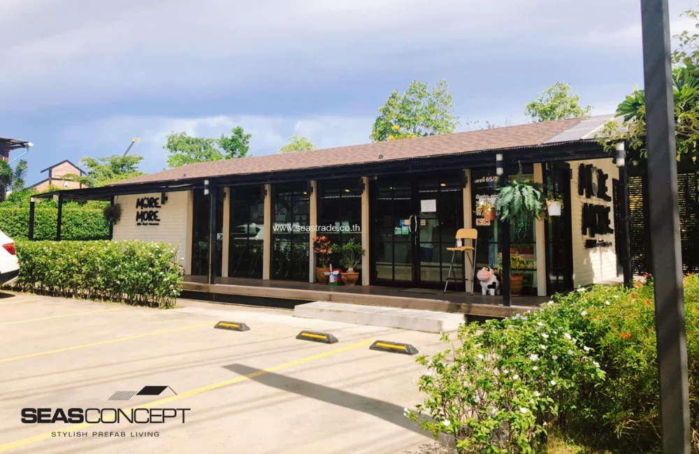 ร้านกาแฟน็อคดาวน์ทรงจั่ว